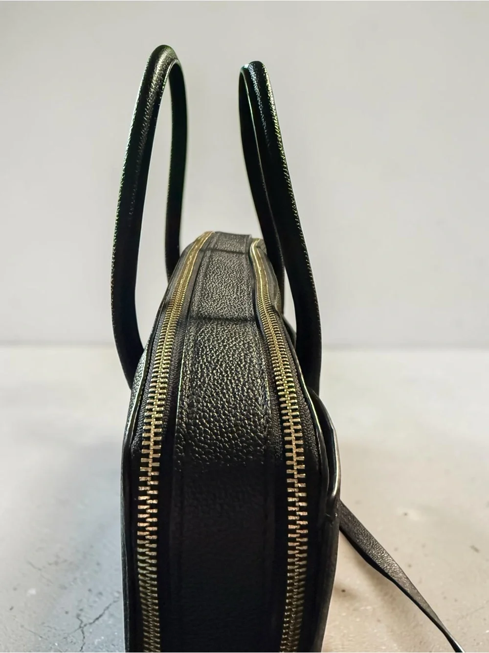 Kate Spade New York Margaux Pebbled Leather Universal Laptop Bag in Black